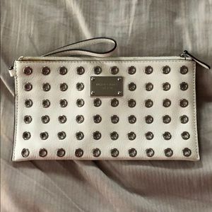 Michael Kors Grommet Wristlet - White